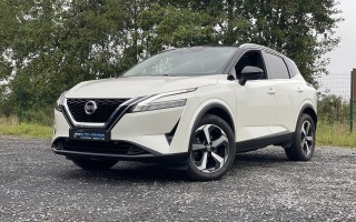 NISSAN QASHQAI N-CONNECTA 1.3 BENZ 158PK AUTOMAAT MET PANODAK